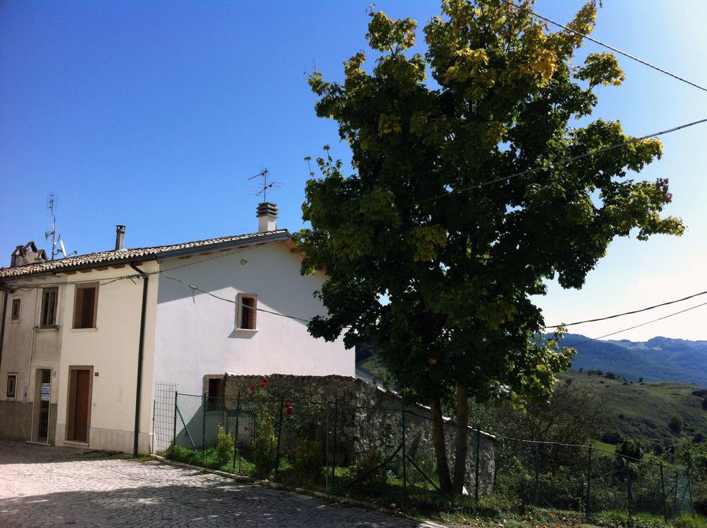 Montagna & Relax Vila Castel Di Sangro Exterior foto